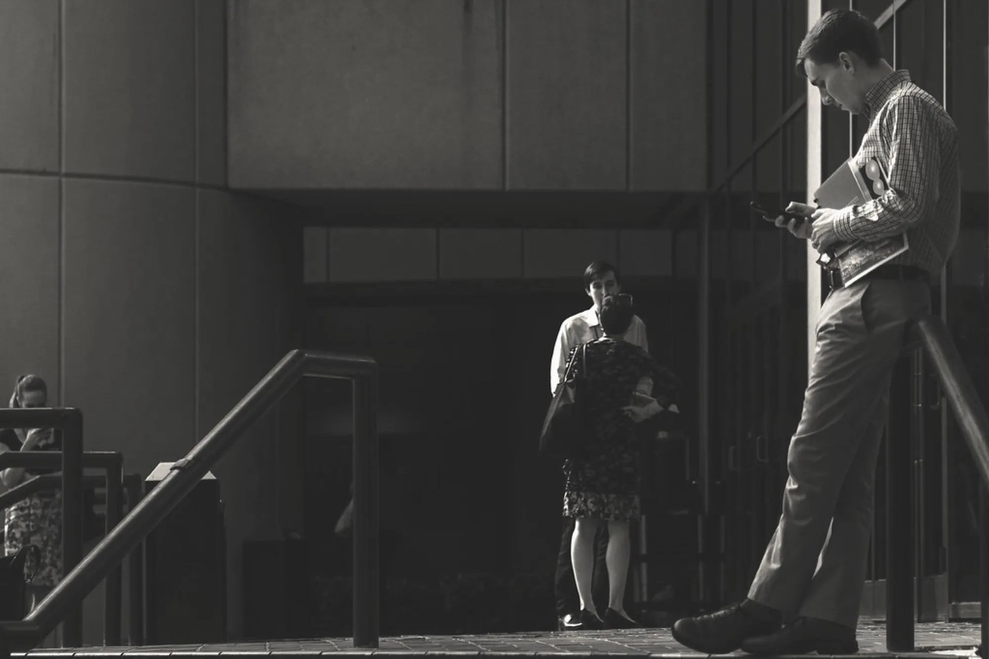A walk downtown, in black and white. Misc photography, South Florida.